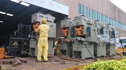 广州萝岗区设备卸车移位,设备拆解安装服务_广州搬迁公司_设备吊装_设备安装_广州粤明通机电设备安装 - 商国互联网